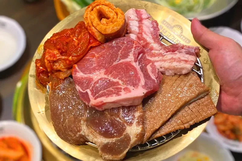青年肉長壽 明洞店 (1/11)