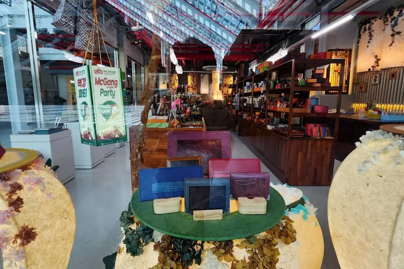 韓紙想法 LeeDak 畫廊 仁川Sangsang Platform店 (17/37)